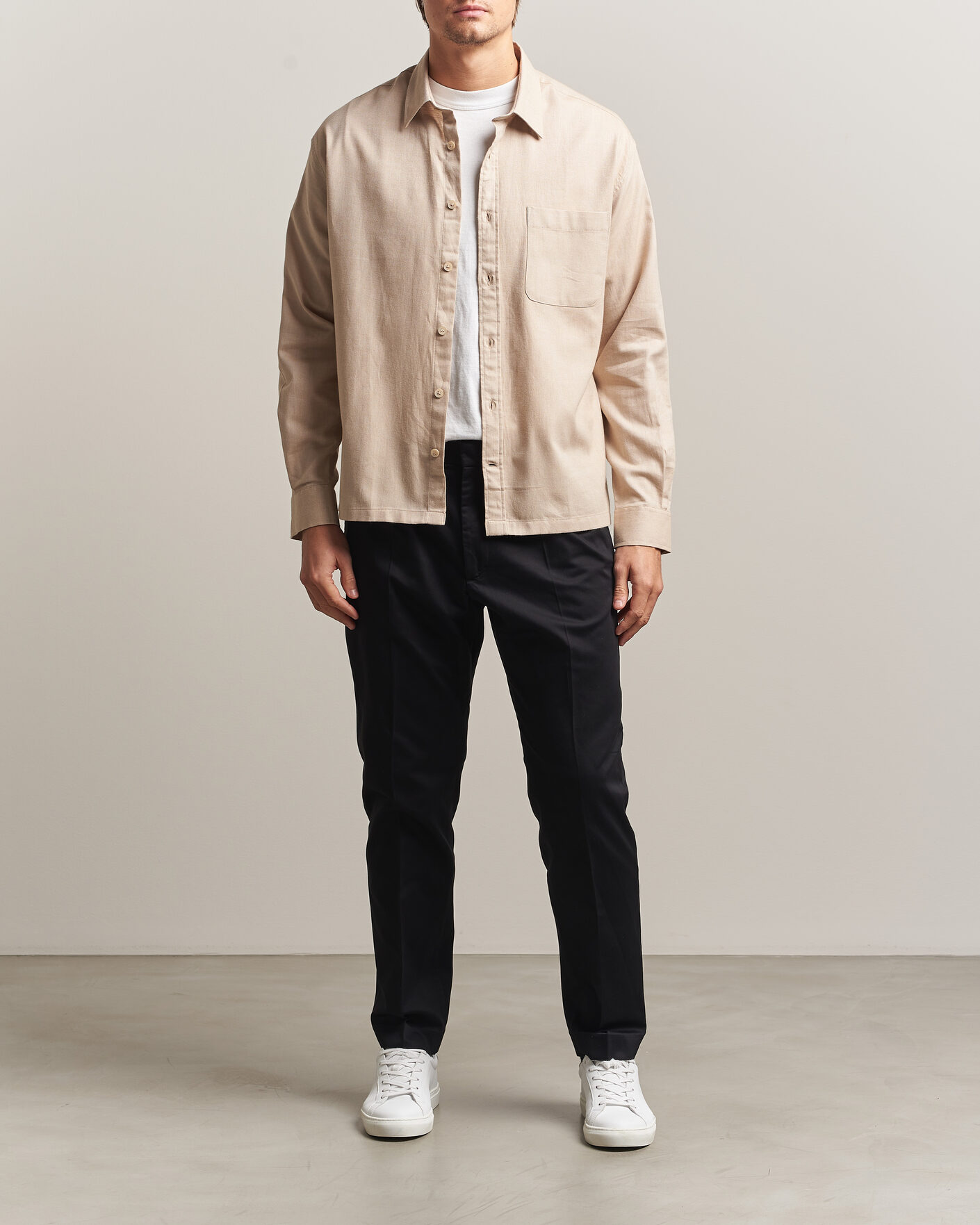 Uomini | Pantaloni | NN07 | Bill Pleated Cotton Chinos Black