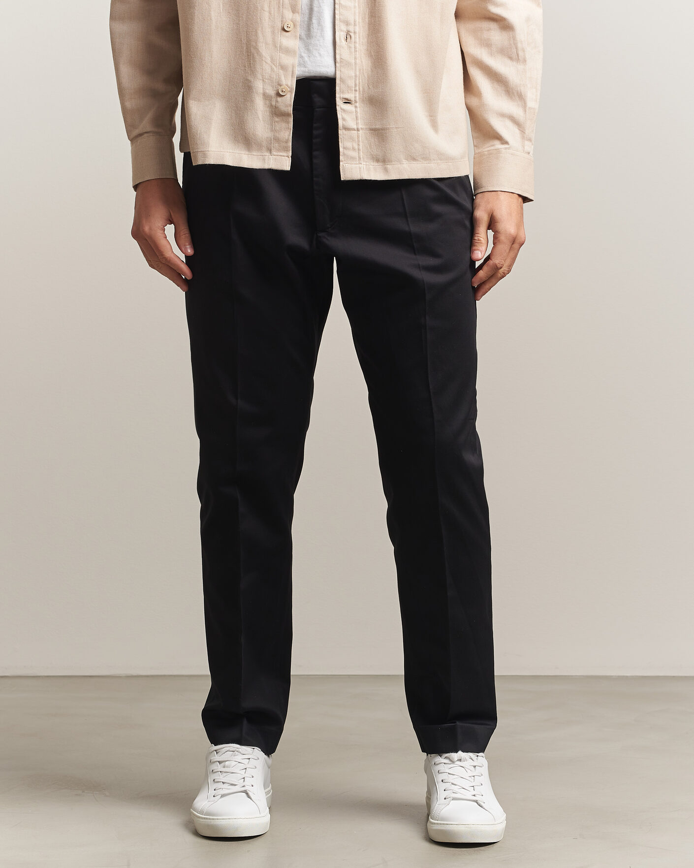 Uomini | Pantaloni | NN07 | Bill Pleated Cotton Chinos Black