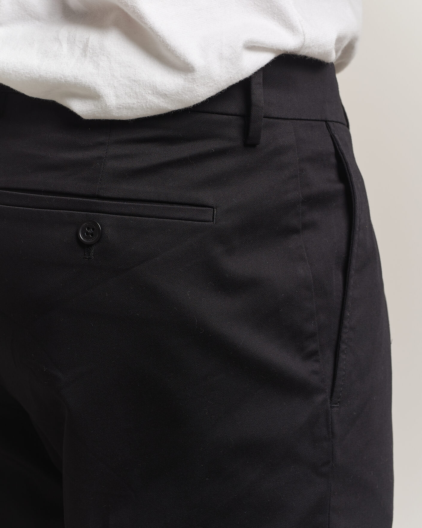 Uomini | Pantaloni | NN07 | Bill Pleated Cotton Chinos Black