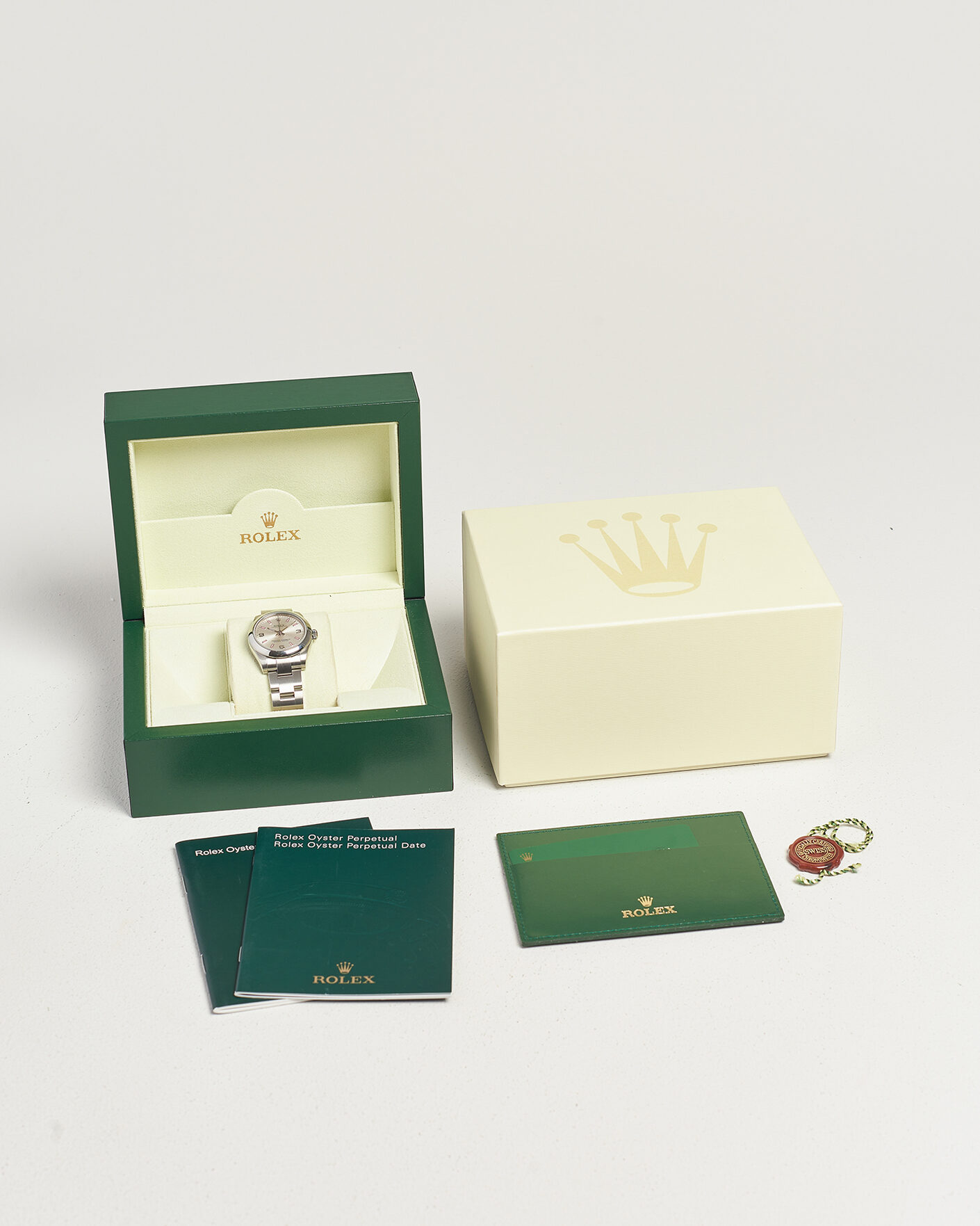 Uomini | Gifts for Her | Rolex Pre-Owned | Oyster Perpetual