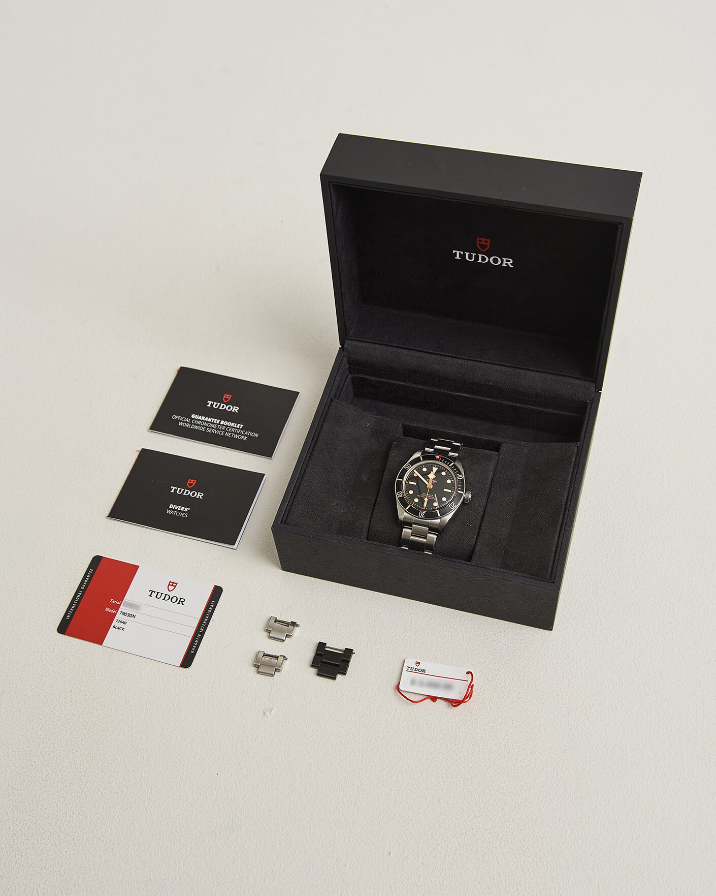 Uomini | Pre-Owned & Vintage Watches | Tudor Pre-Owned | Black Bay 58 
