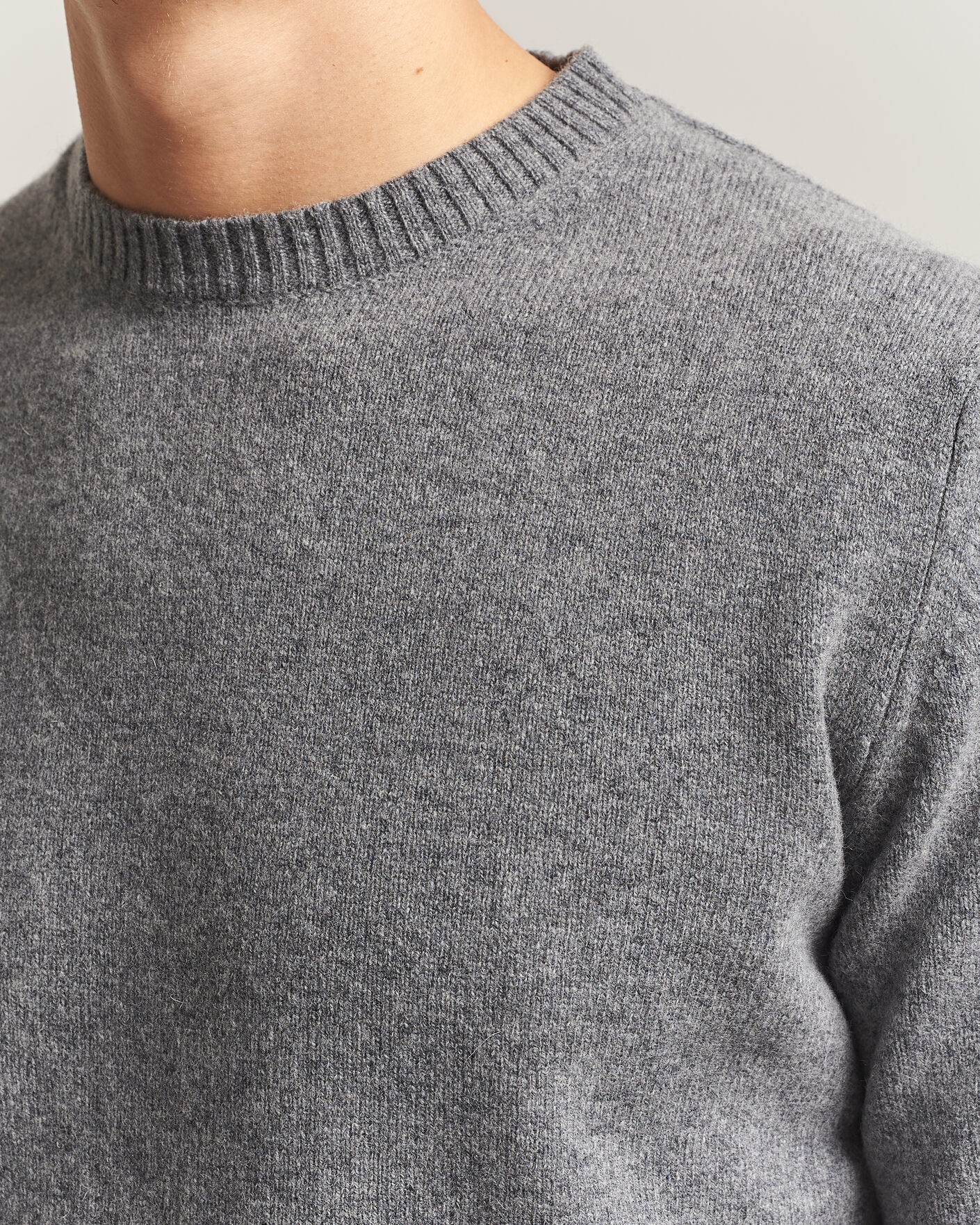 Uomini | Maglieria | Stenströms | Knitted Lambswool Crew Neck Mid Grey Melange