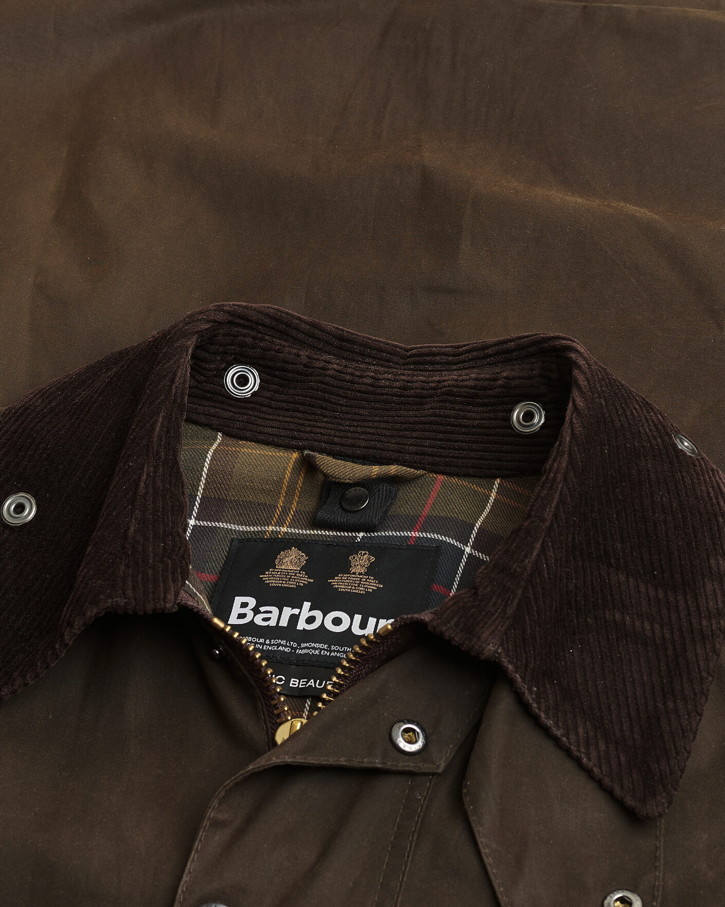 Uomini | Giacche Pre-owned | Pre-owned | Barbour Lifestyle Classic Beaufort Jacket Olive UK42 - EU52