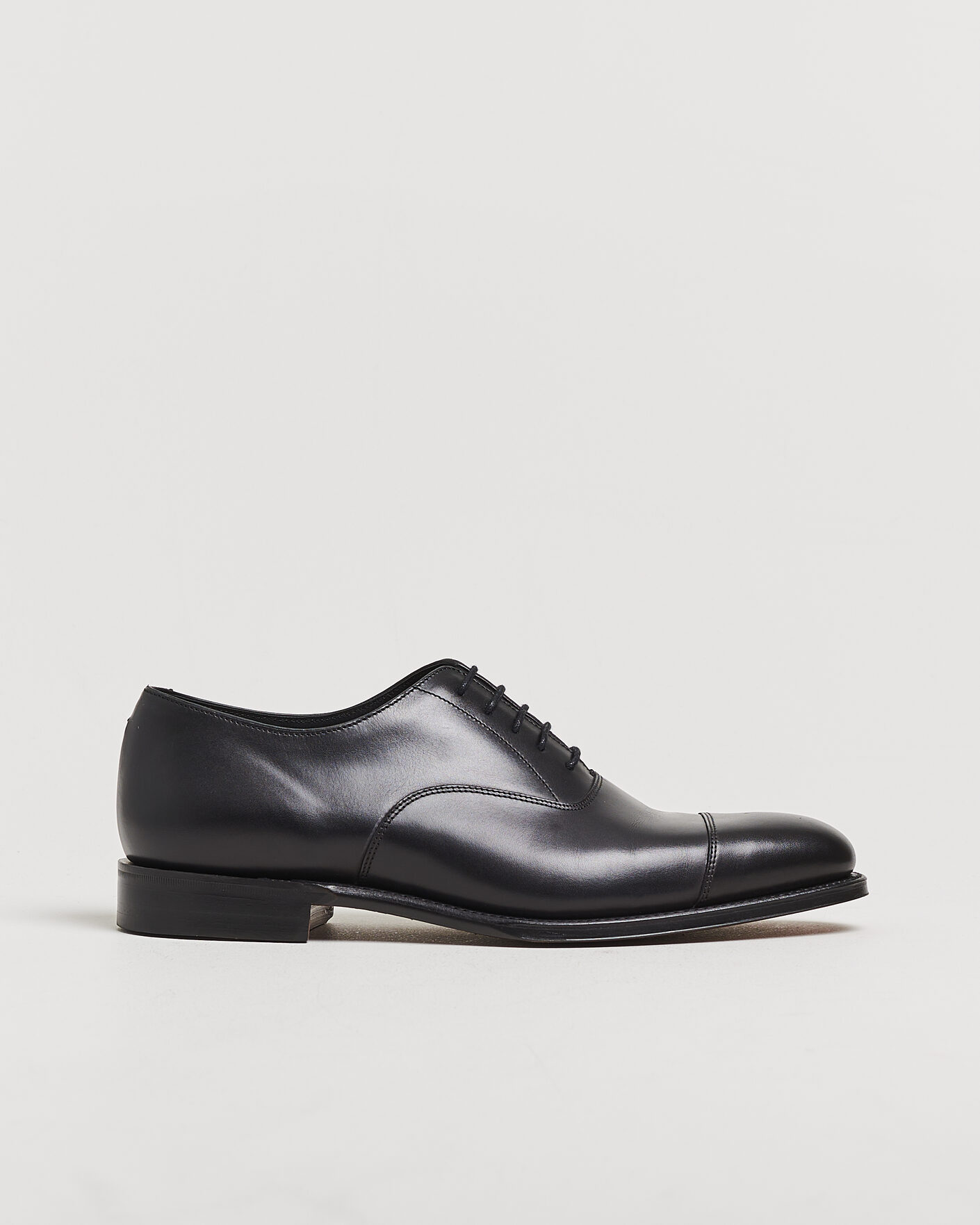 Uomini | Scarpe con cuciture Goodyear Pre-owned | Pre-owned | Loake 1880 Aldwych Oxford Black Calf UK9 - EU43
