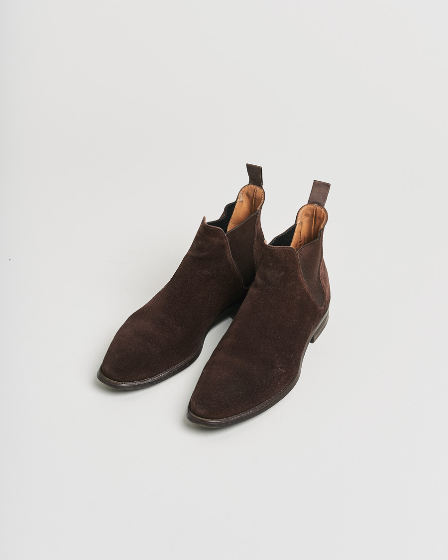 Uomini | Crockett & Jones Chelsea 8 Boot Dark Brown Suede | Pre-owned | Crockett & Jones Chelsea 8 Boot Dark Brown Suede