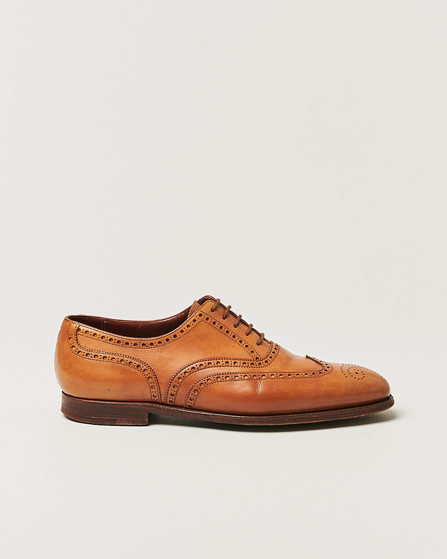 Uomini | Crockett & Jones Handgrade Clifford Oxford Brogue Tan Calf | Pre-owned | Crockett & Jones Handgrade Clifford Oxford Brogue Tan Calf