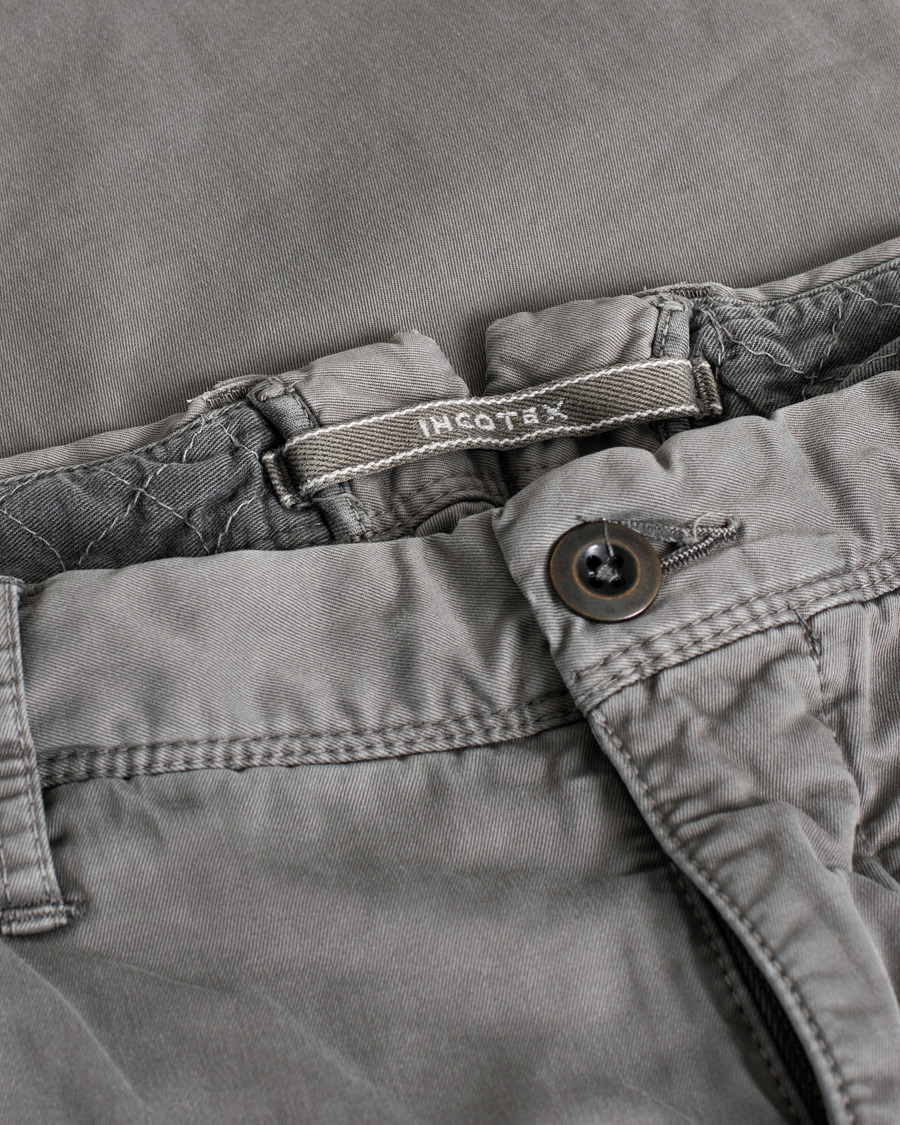 Uomini | Incotex Slim Fit Garment Dyed Washed Chino Grå W33 | Pre-owned | Incotex Slim Fit Garment Dyed Washed Chino Grå W33