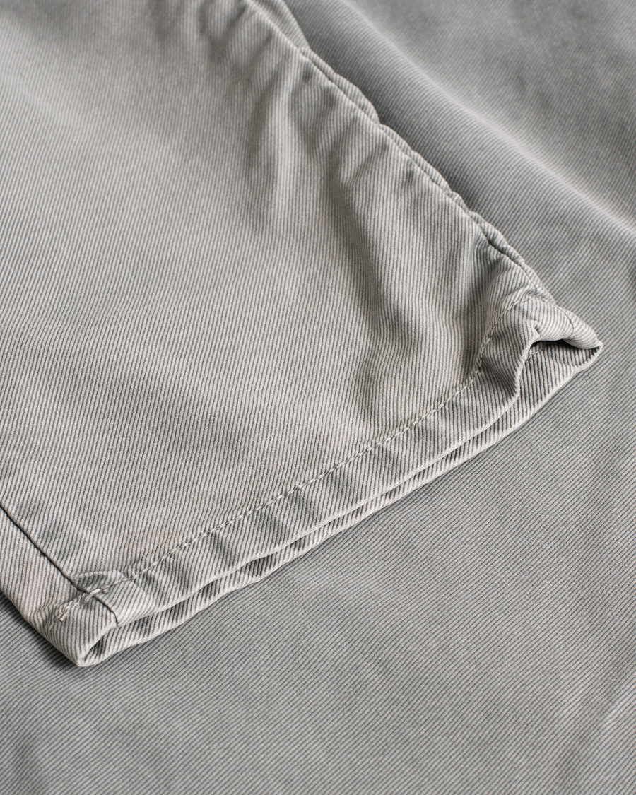 Uomini | Incotex Slim Fit Garment Dyed Washed Chino Grey W34 | Pre-owned | Incotex Slim Fit Garment Dyed Washed Chino Grey W34