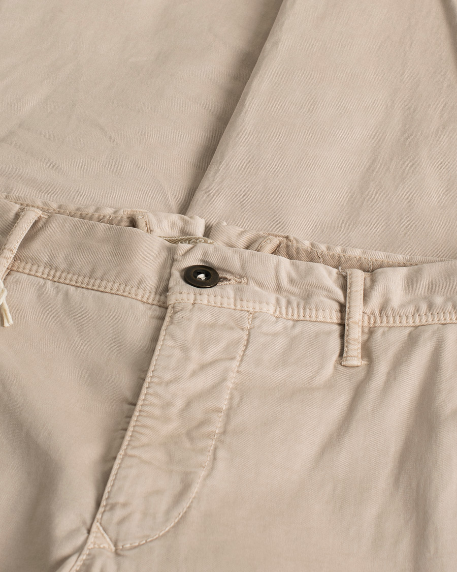 Uomini | Incotex Slim Fit Stretch Slacks Sand W33 | Pre-owned | Incotex Slim Fit Stretch Slacks Sand W33