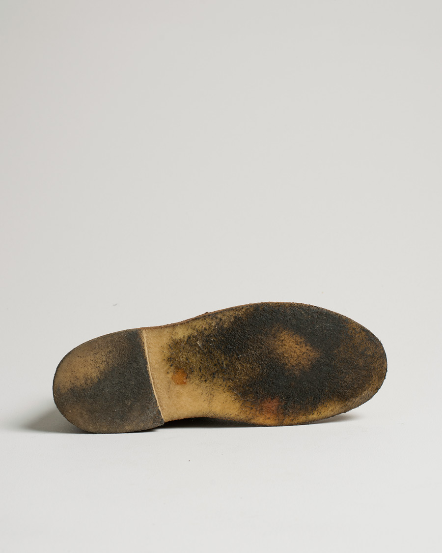 Uomini | Clarks Originals Desert Boot Cola Suede | Pre-owned | Clarks Originals Desert Boot Cola Suede
