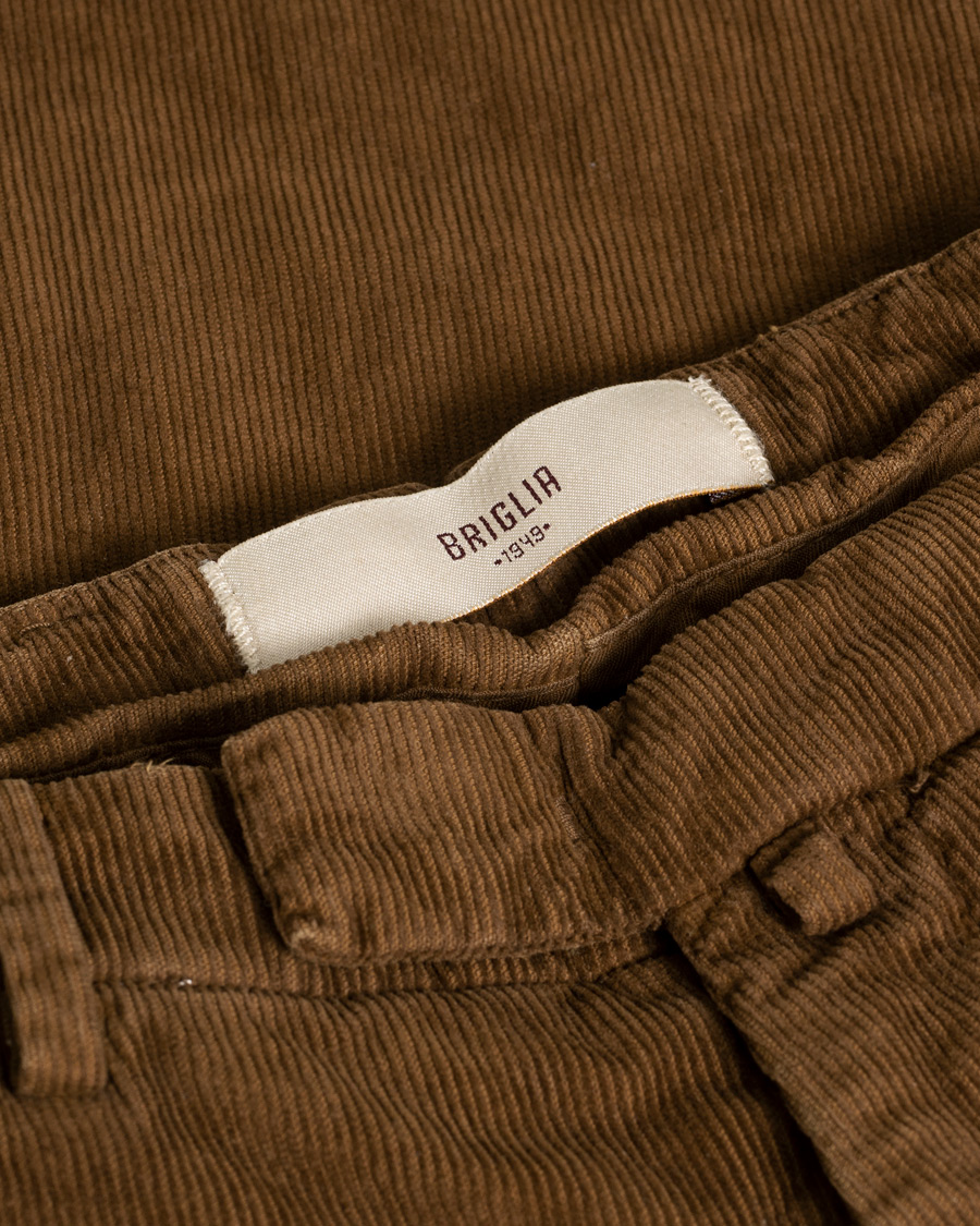 Uomini | Pantaloni | Pre-owned | Briglia 1949 Slim Fit Corduroy Trousers Light Brown 48