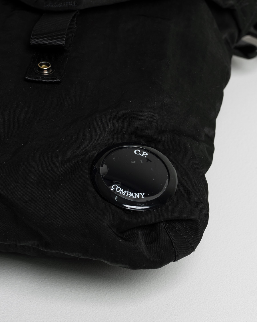 Uomini | C.P. Company Nylon B Shoulder Bag Black | Pre-owned | C.P. Company Nylon B Shoulder Bag Black