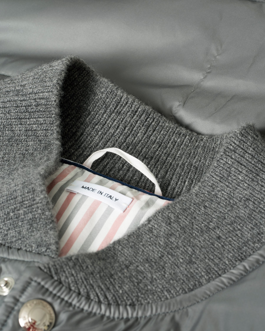 Uomini | Giacche | Pre-owned | Thom Browne 4 Bar Snap Front Down Vest Light Grey