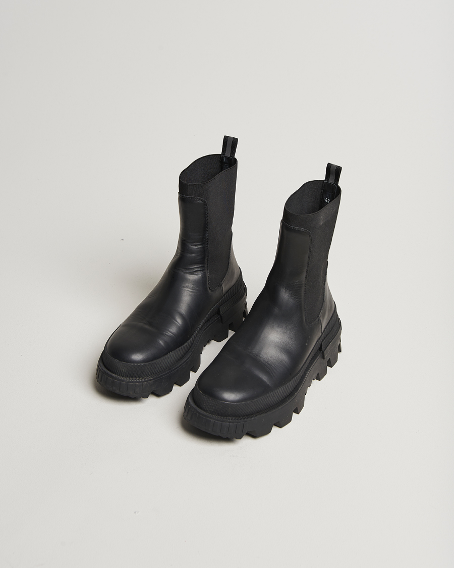 Uomini | Moncler Neue Chelsea Boots Black 42 | Pre-owned | Moncler Neue Chelsea Boots Black 42