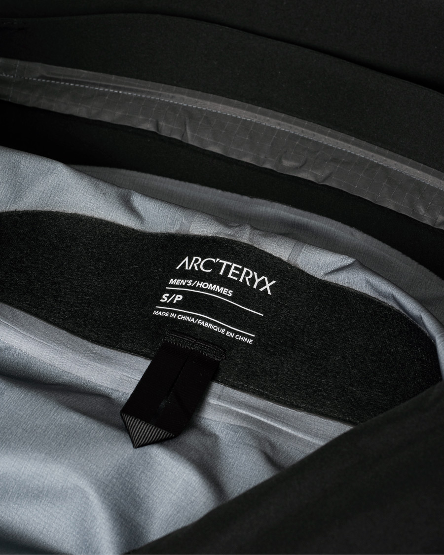 Uomini | Giacche | Pre-owned | Arc'teryx Alpha SV Jacket 24K Black S