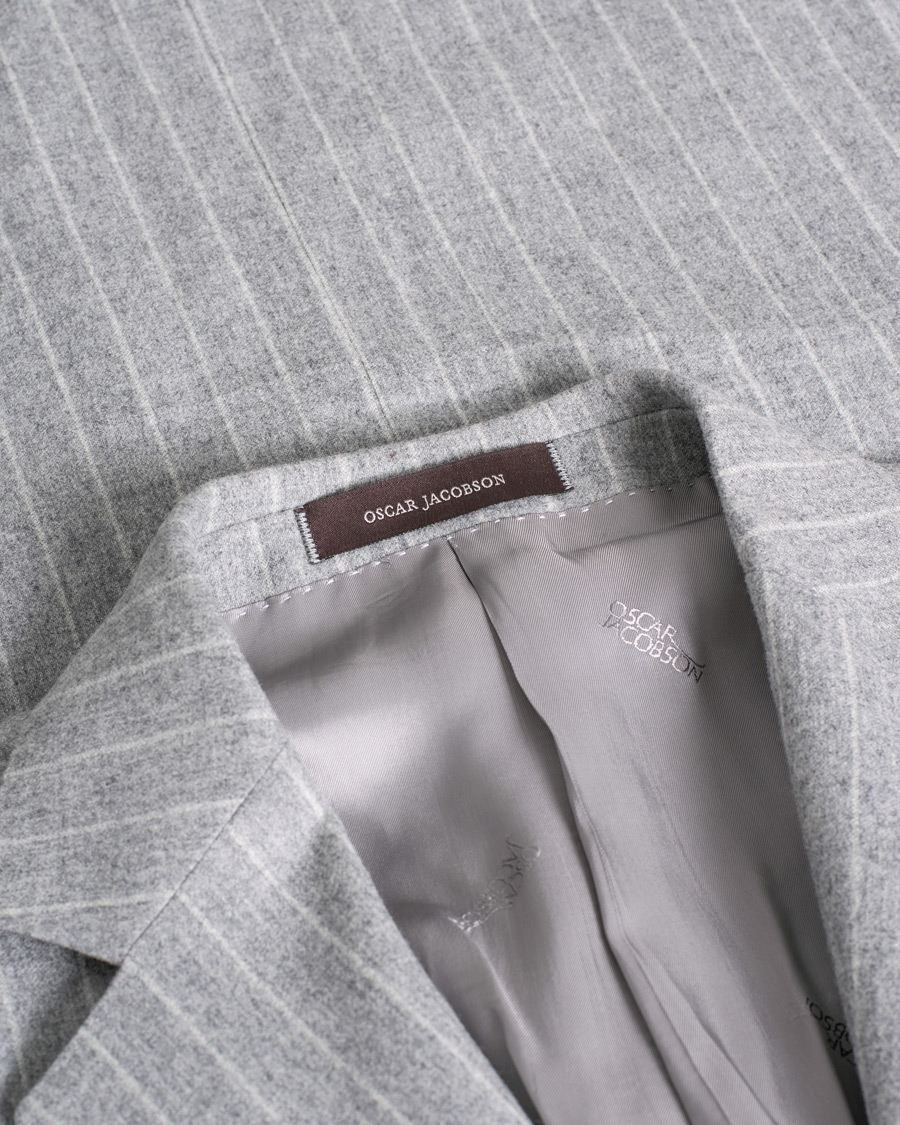 Uomini | Oscar Jacobson Ego Pinstripe Wool Flannel Suit Grey Melange | Pre-owned | Oscar Jacobson Ego Pinstripe Wool Flannel Suit Grey Melange