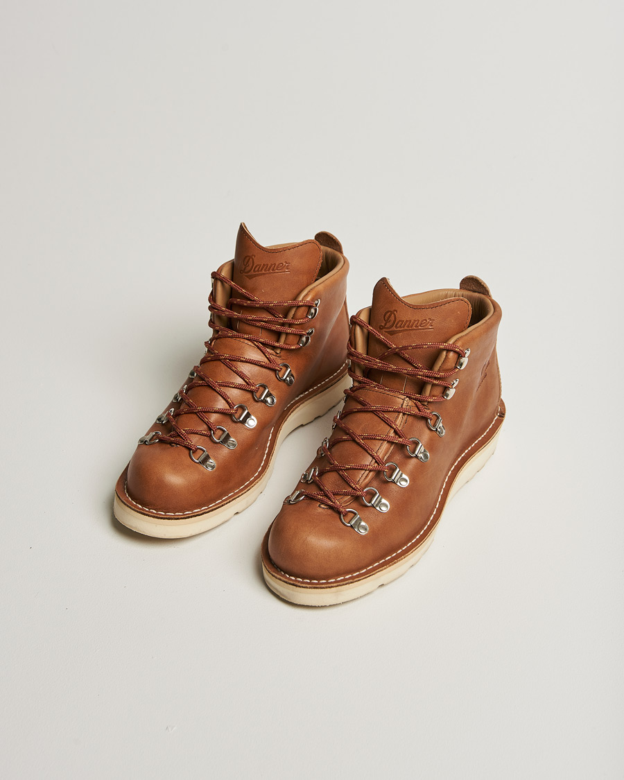 Uomini | Danner Mountain Light GORE-TEX Boot Kenton | Pre-owned | Danner Mountain Light GORE-TEX Boot Kenton