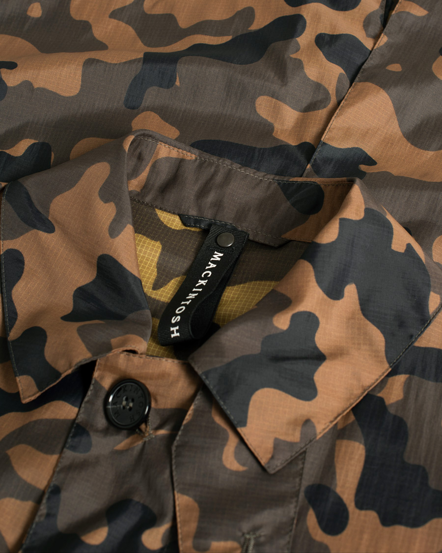 Uomini | Giacche | Pre-owned | Mackintosh Shower Rain Coat Camo