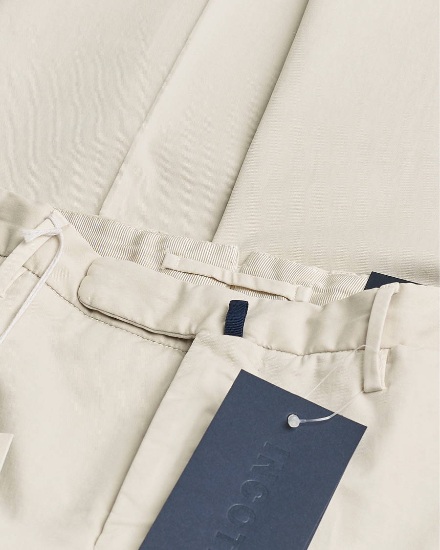 Uomini | Pantaloni Pre-owned | Pre-owned | Incotex Slim Fit Comfort Chinos Off White 48