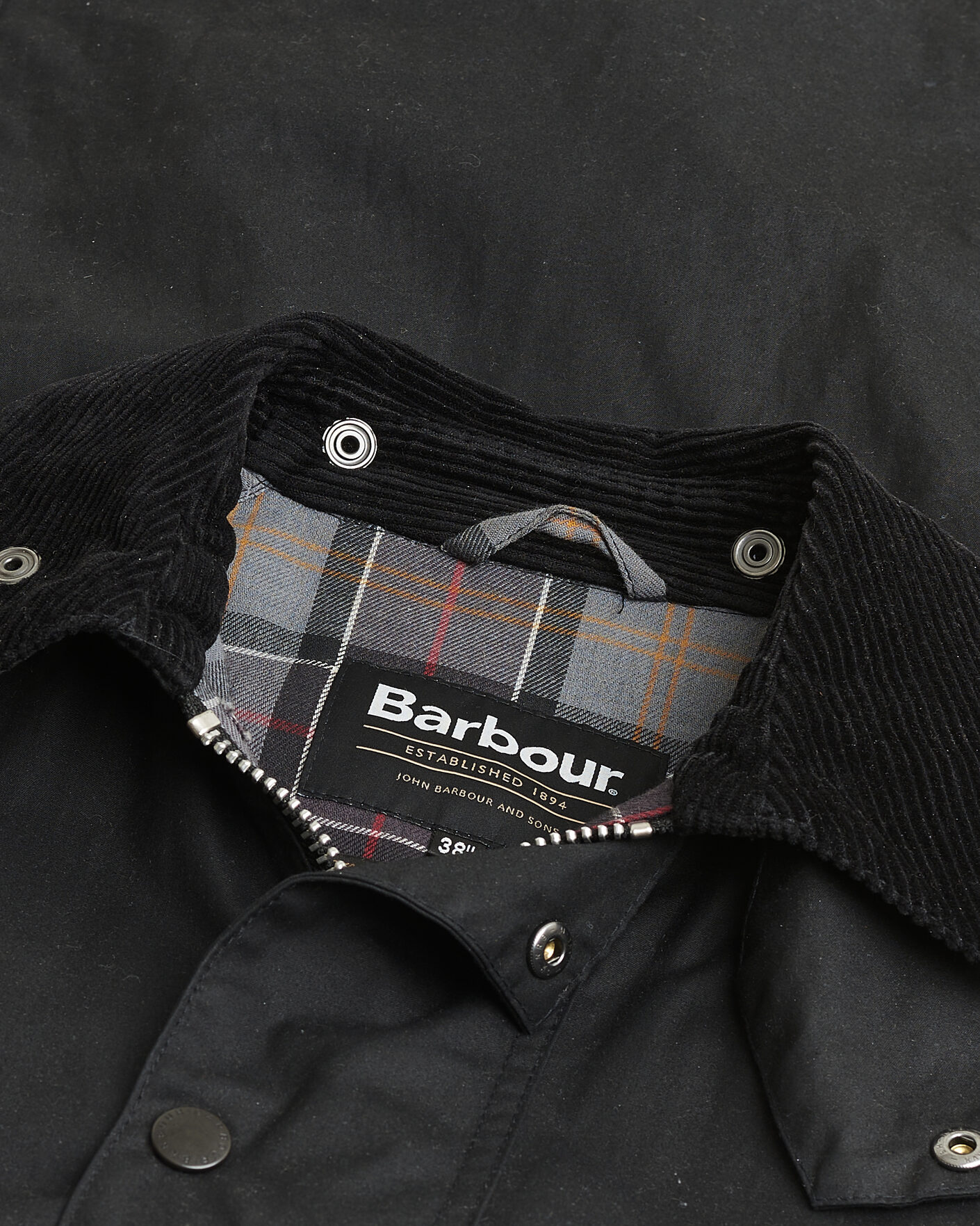 Uomini | Giacche Pre-owned | Pre-owned | Barbour Heritage Modfied Exmoore Wax Coat Black UK38 - EU48