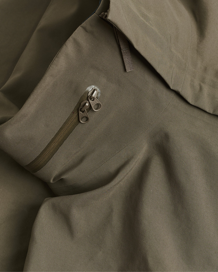 Uomini | Giacche Pre-owned | Pre-owned | Arc'teryx Veilance GORE-TEX Field Jacket Green M