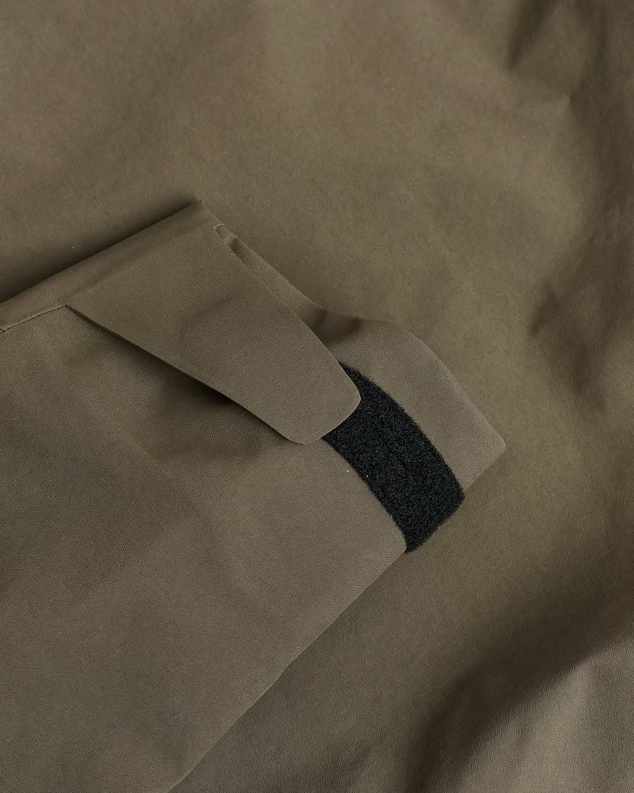 Uomini | Giacche Pre-owned | Pre-owned | Arc'teryx Veilance GORE-TEX Field Jacket Green M