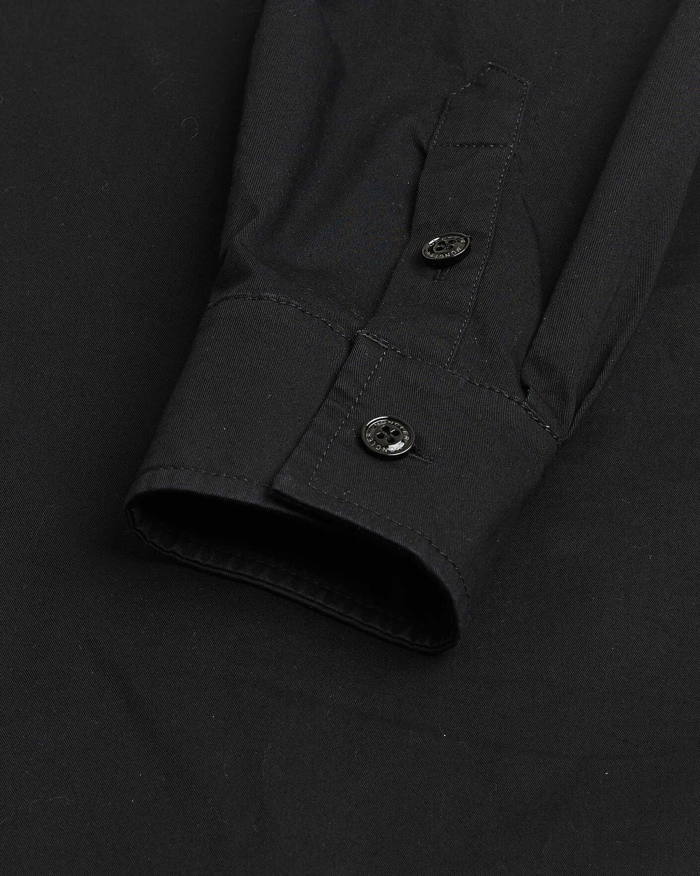 Uomini | Camicie Pre-owned | Pre-owned | Moncler Double Pocket Overshirt Black L