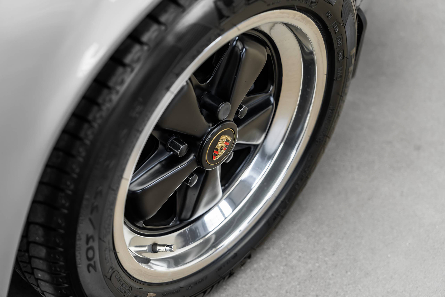 Uomini | | Pre-Owned & Vintage Cars | Porsche 911 SC ***SOLD***