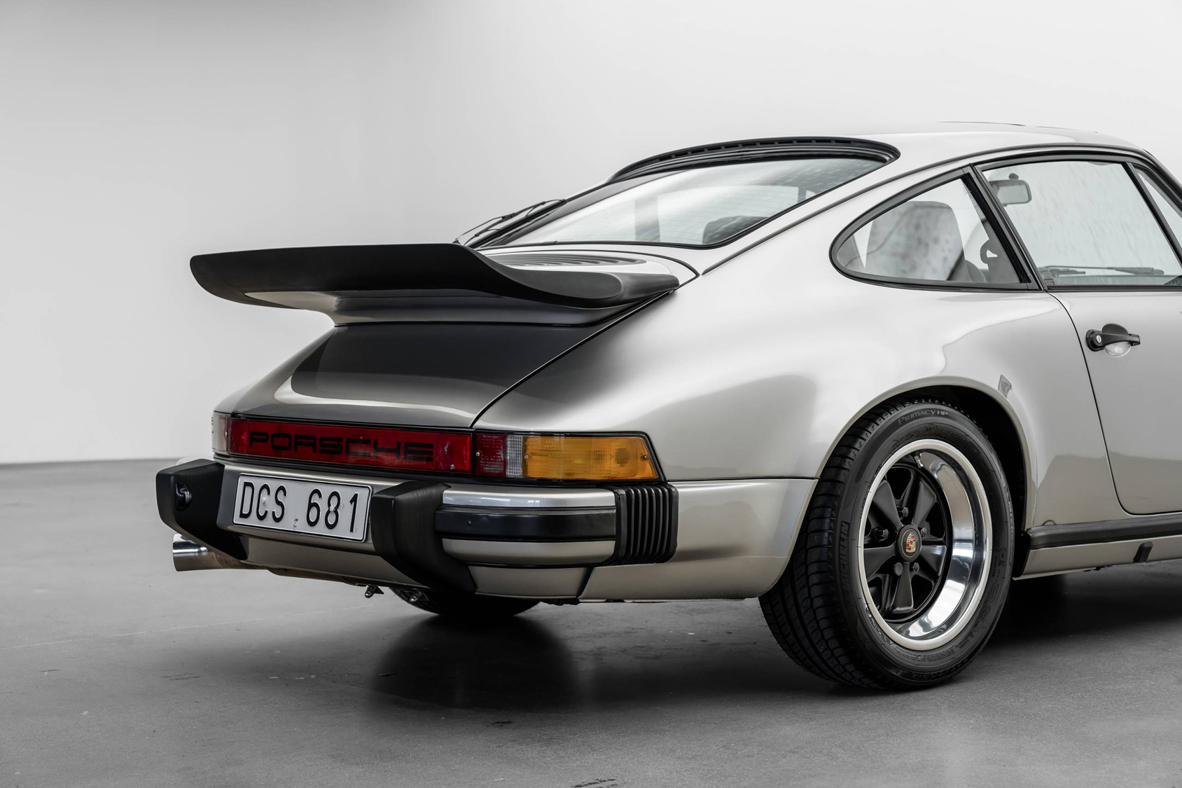 Uomini | | Pre-Owned & Vintage Cars | Porsche 911 SC ***SOLD***