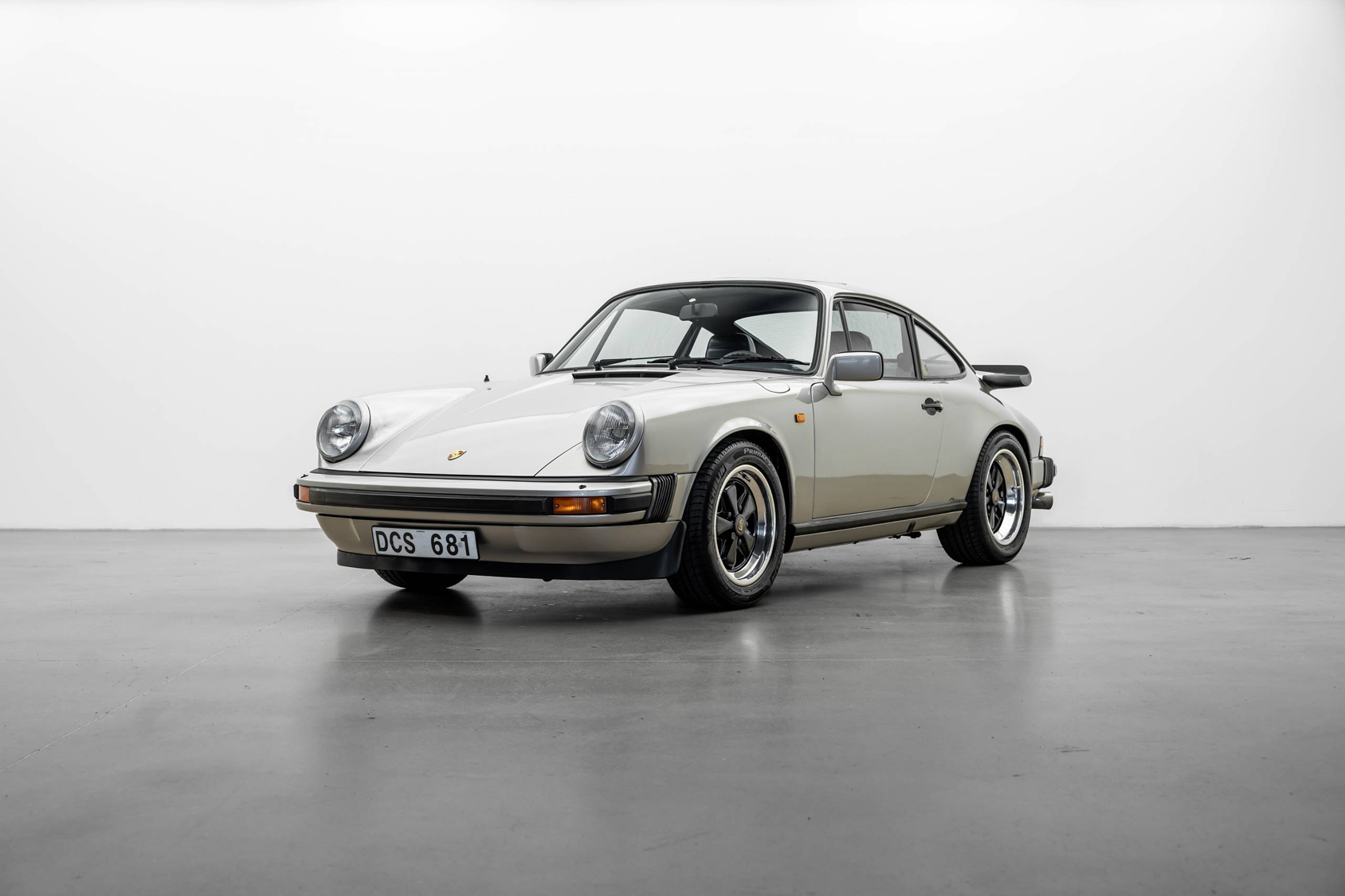 Uomini | | Pre-Owned & Vintage Cars | Porsche 911 SC ***SOLD***