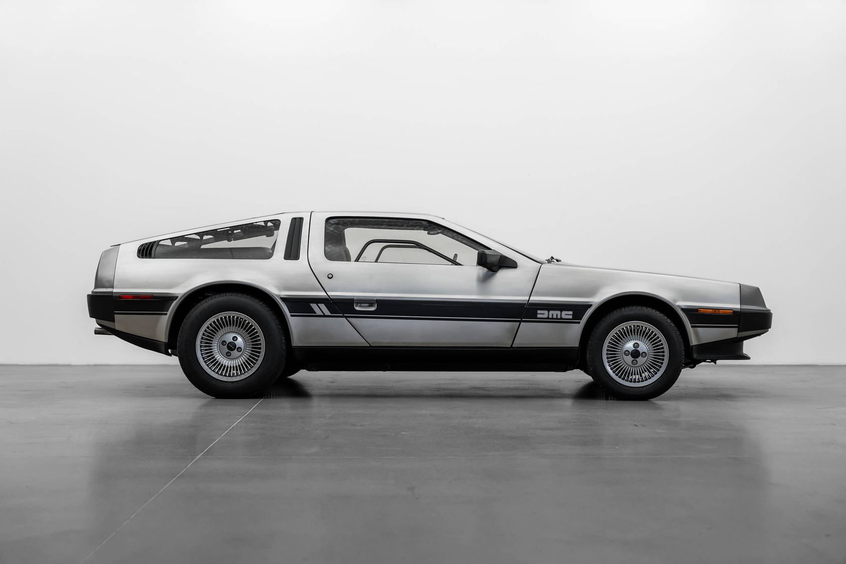 Uomini | | Pre-Owned & Vintage Cars | DeLorean DMC-12 ***SOLD***
