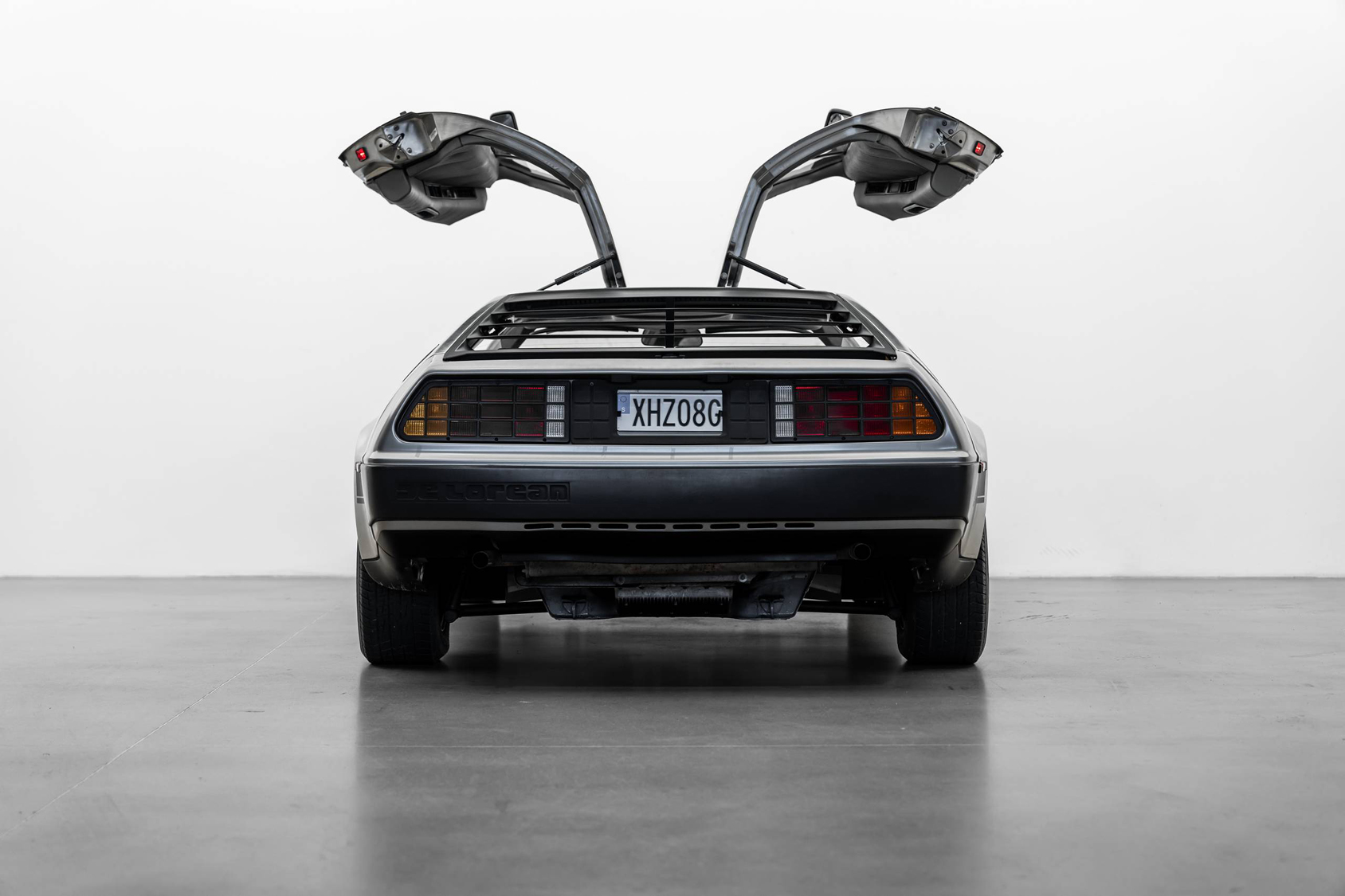 Uomini | | Pre-Owned & Vintage Cars | DeLorean DMC-12 ***SOLD***