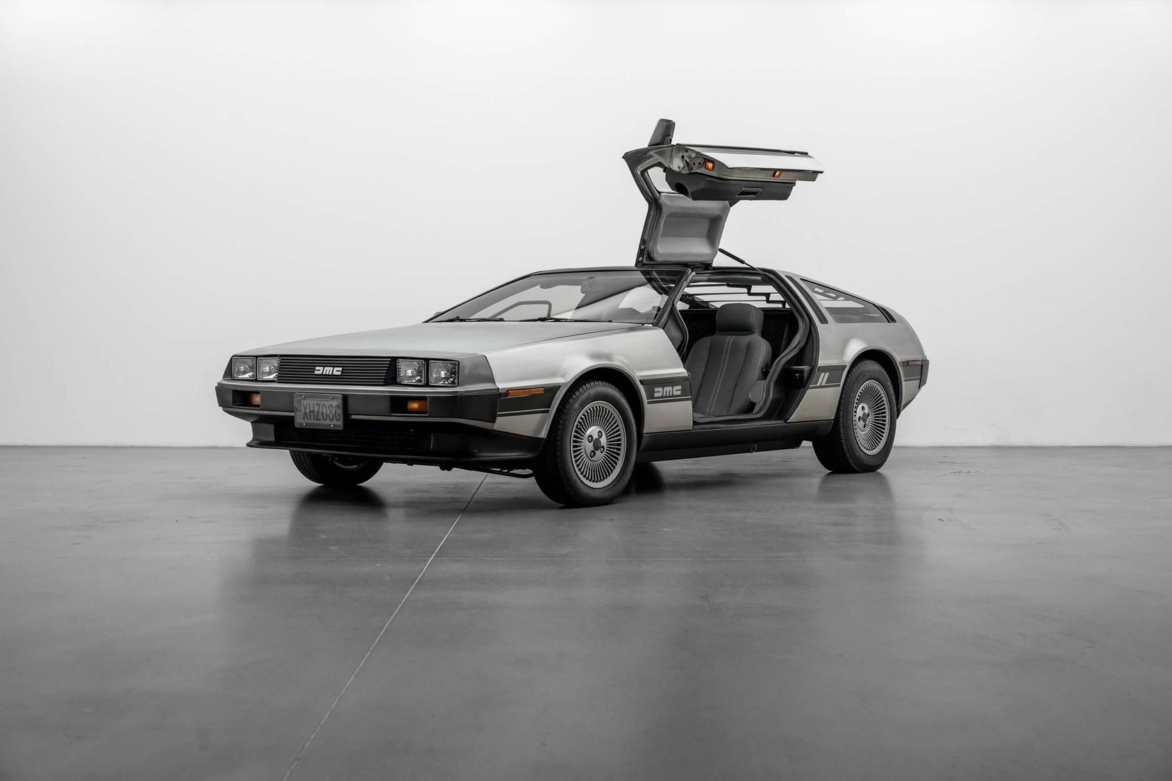 Uomini | | Pre-Owned & Vintage Cars | DeLorean DMC-12 ***SOLD***