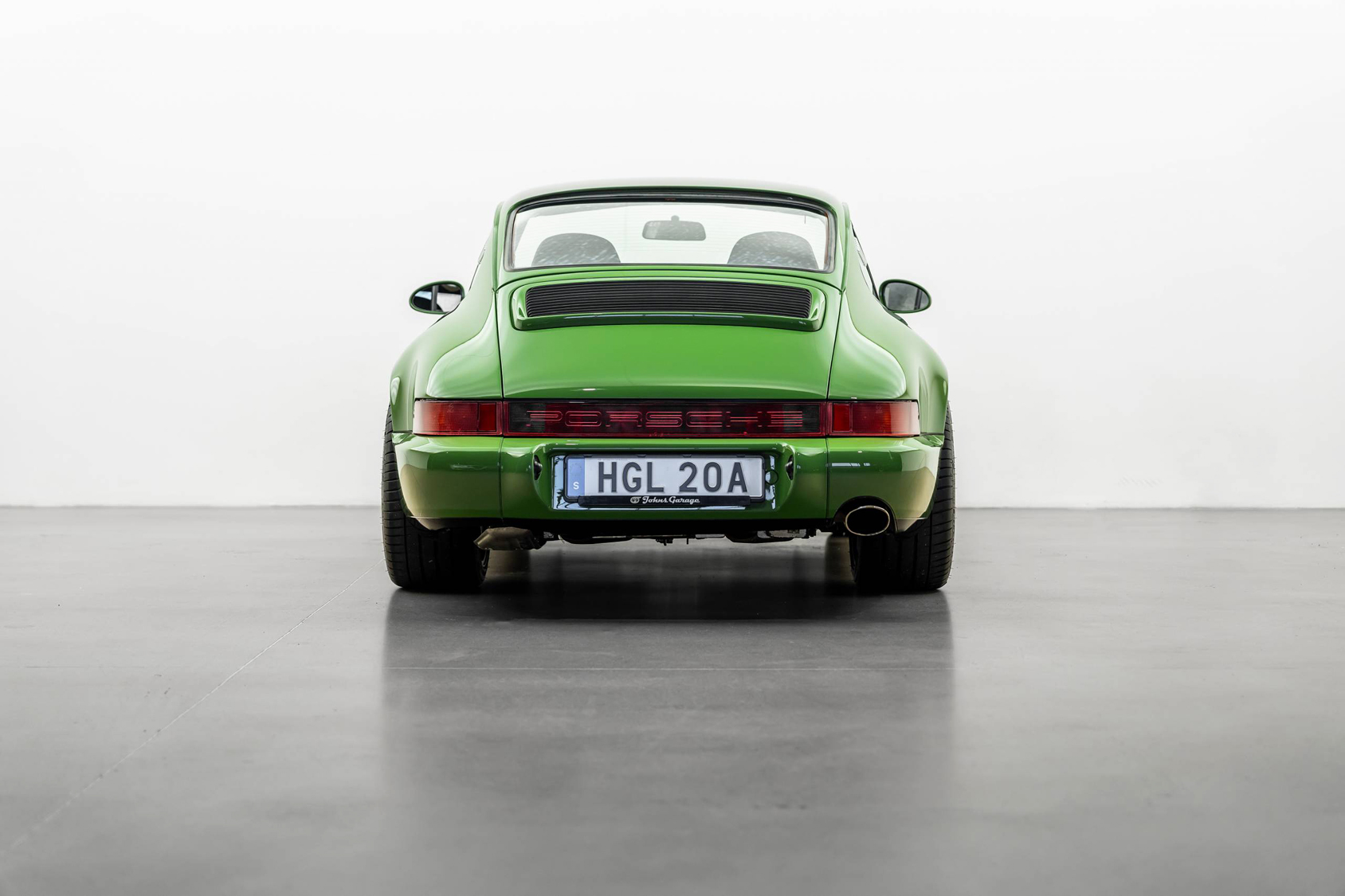 Uomini | | Pre-Owned & Vintage Cars | Porsche 911 Carrera 4 “Redrum” ***SOLD***