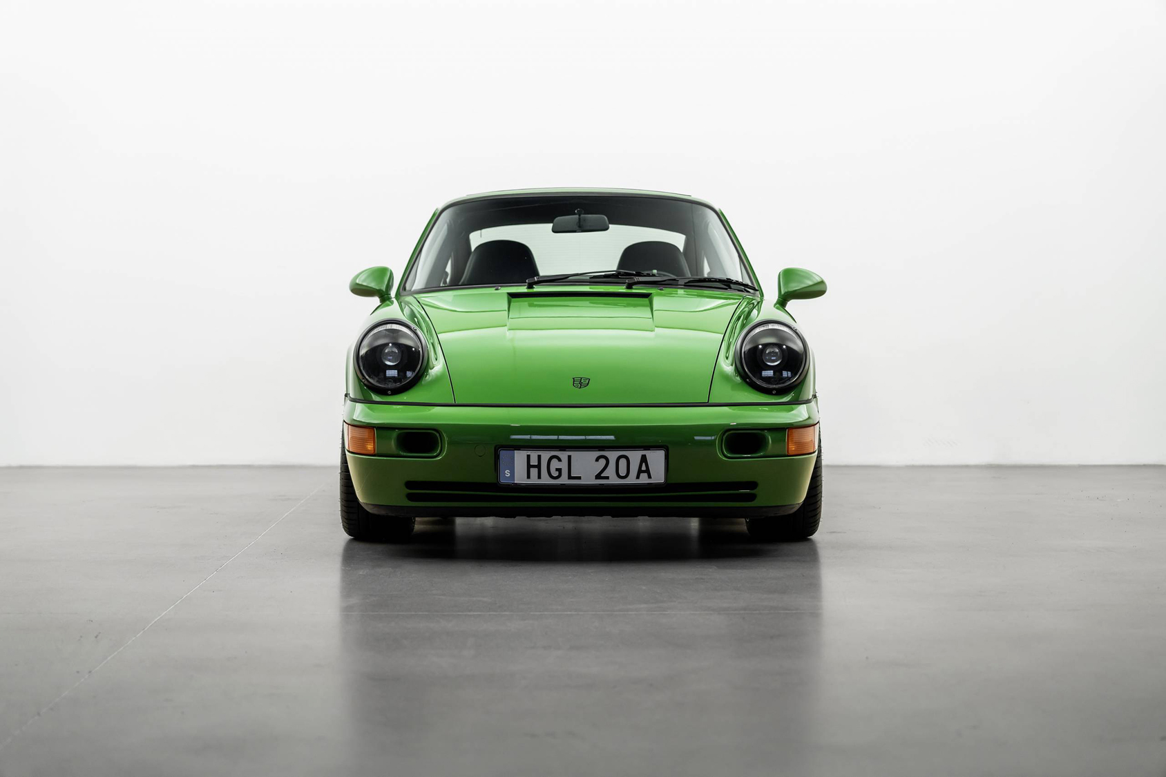 Uomini | | Pre-Owned & Vintage Cars | Porsche 911 Carrera 4 “Redrum” ***SOLD***