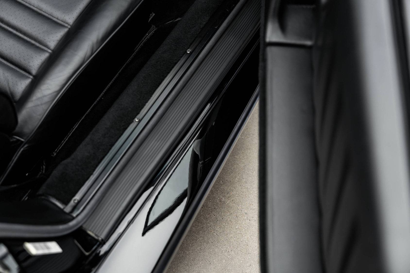 Uomini | | Pre-Owned & Vintage Cars | Porsche 911 Carrera WTL Cab