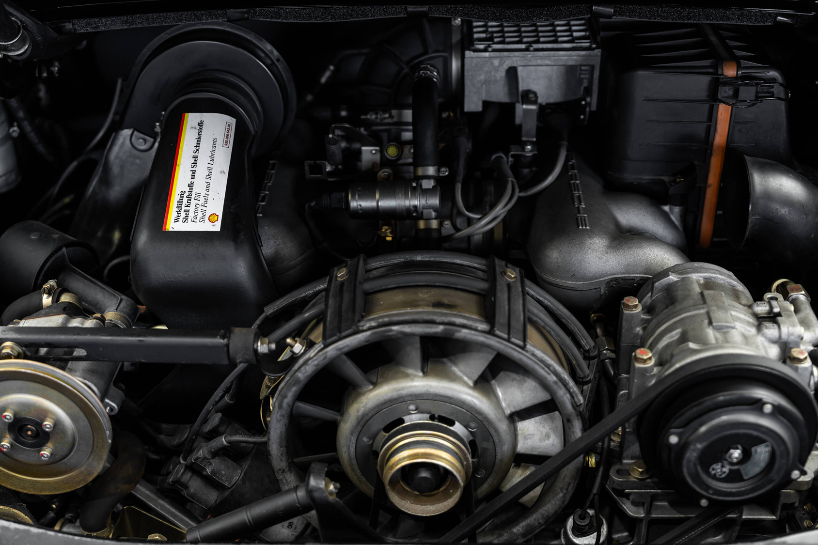 Uomini | | Pre-Owned & Vintage Cars | Porsche 911 Carrera WTL Cab