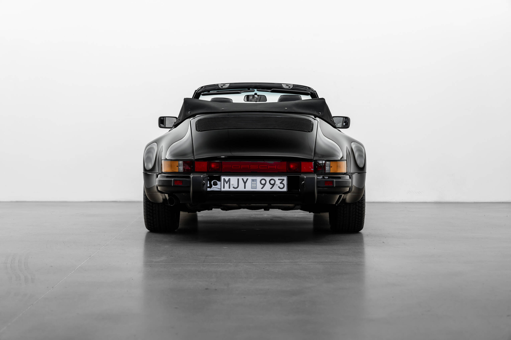 Uomini | | Pre-Owned & Vintage Cars | Porsche 911 Carrera WTL Cab