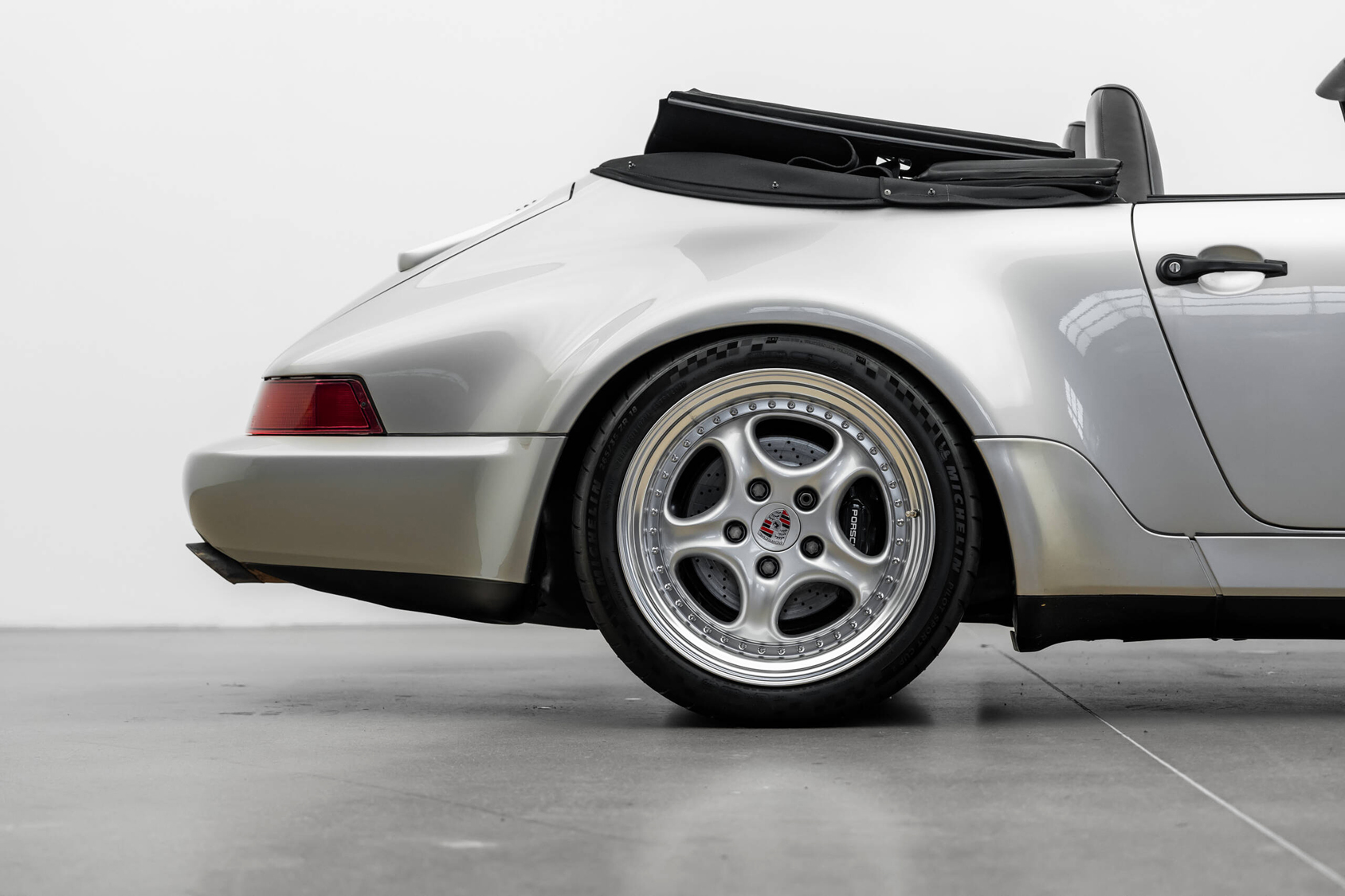 Uomini | | Pre-Owned & Vintage Cars | Porsche 911 Carrera WTL Cab