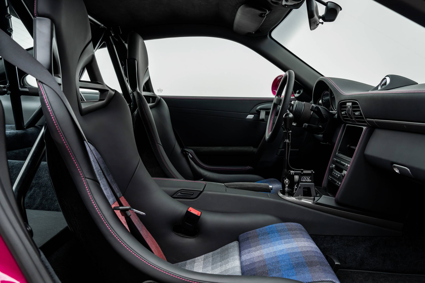 Uomini |  | Pre-Owned & Vintage Cars | Sport Classic - Modified Porsche 911 GT3​ ***SOLD***