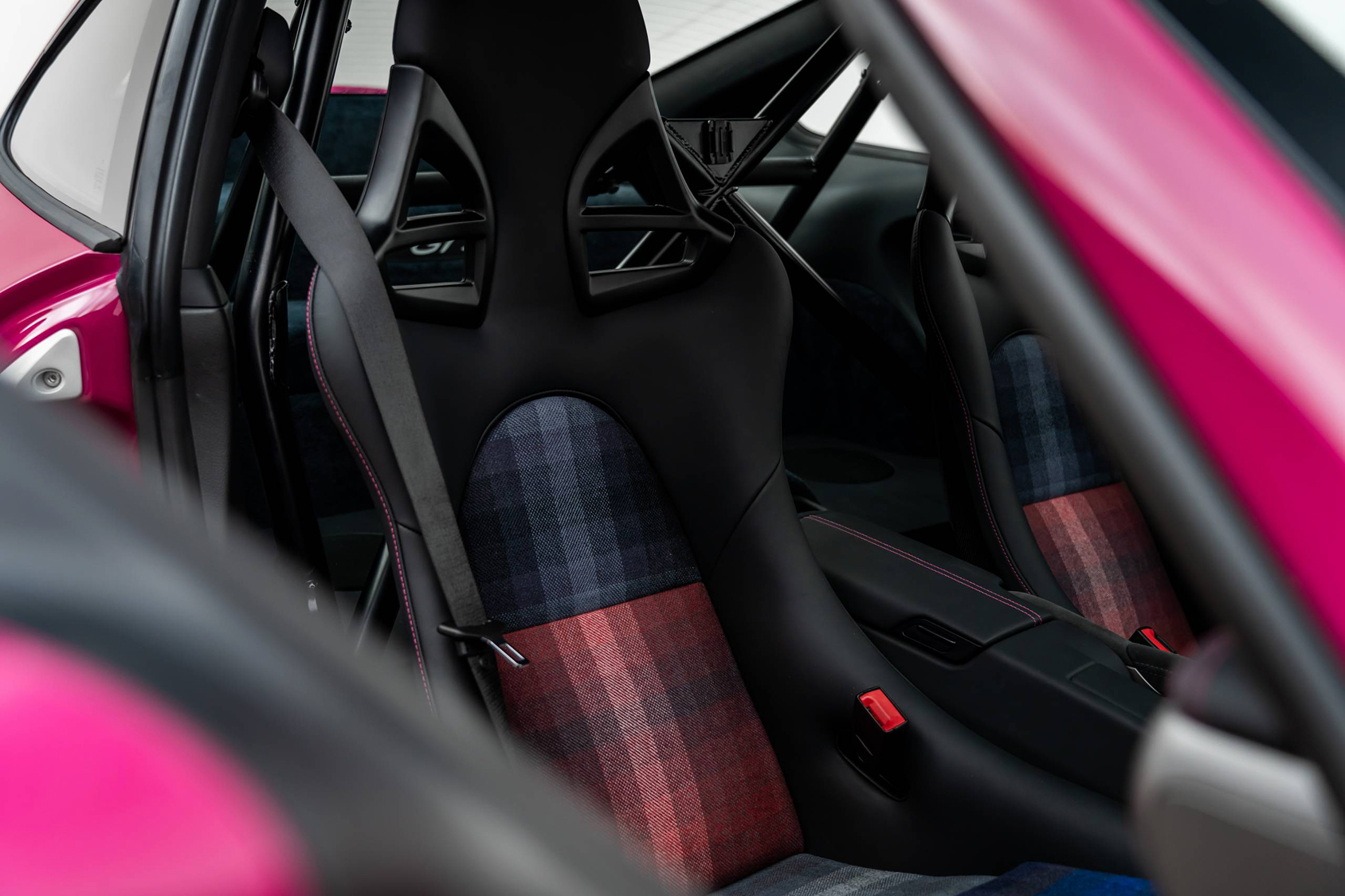 Uomini |  | Pre-Owned & Vintage Cars | Sport Classic - Modified Porsche 911 GT3​ ***SOLD***